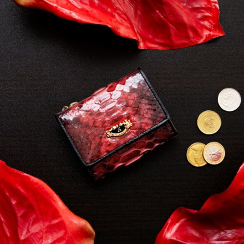 美しいエイジングが楽しめるレディースブランドのパイソン財布はFRUTTI DI BOSCOのメゾダリアです