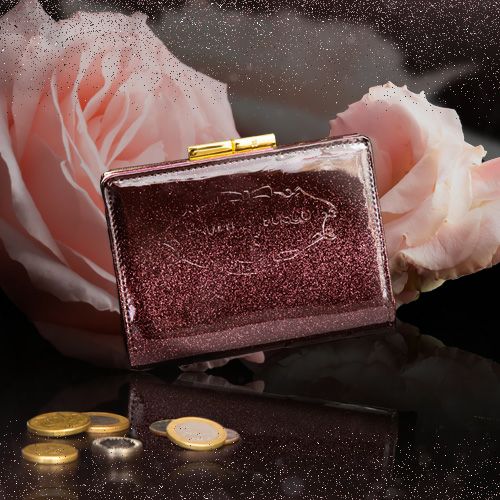 一粒万倍日に使い始めるおすすめの財布は、フルッティ ディ ボスコのエルモ ローズシャンパーニュ