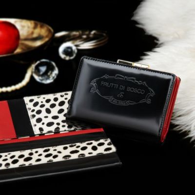 おすすめの人気レディース二つ折り財布ブランドはフルッティ・ディ・ボスコのエルモ オリヴィア